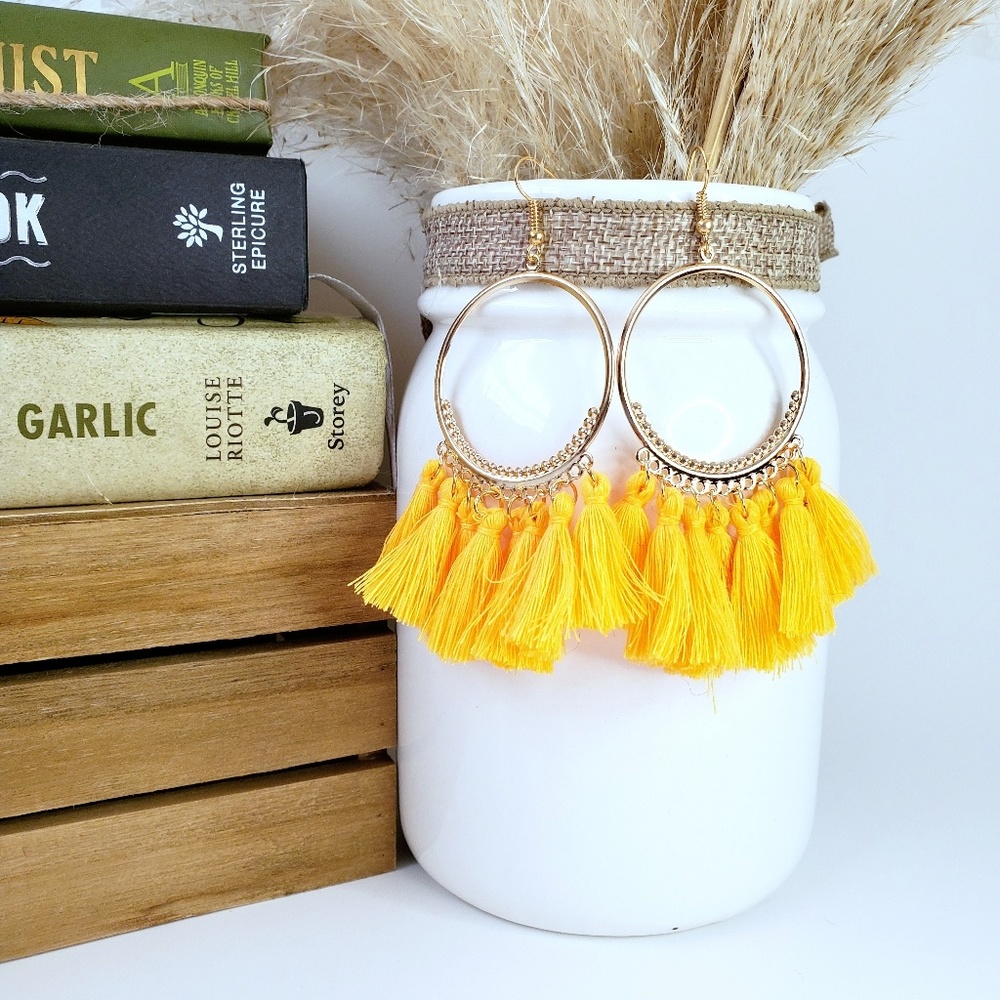 NWT Marigold Bohemian Tassle Hoop Earrings - Gold